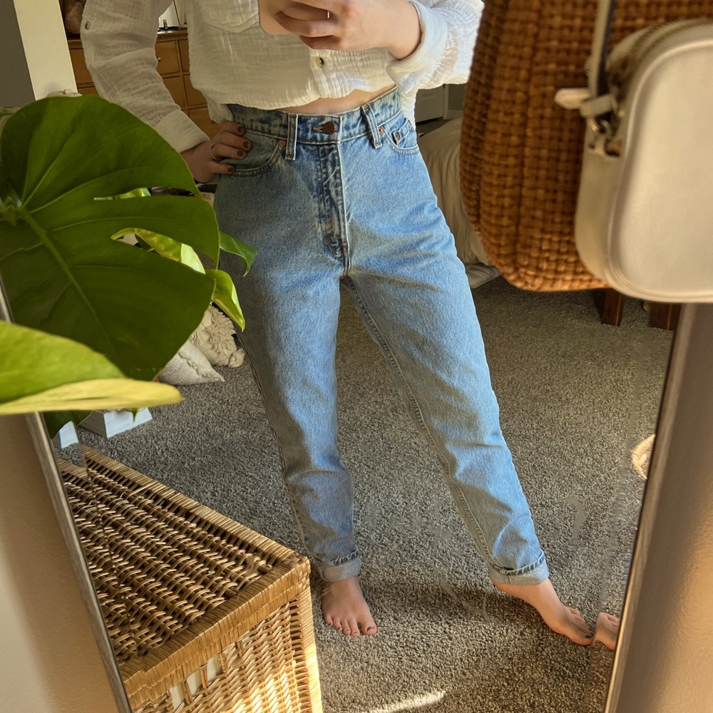 LEVI Vintage 512 High-Waisted Jeans (see measurements)